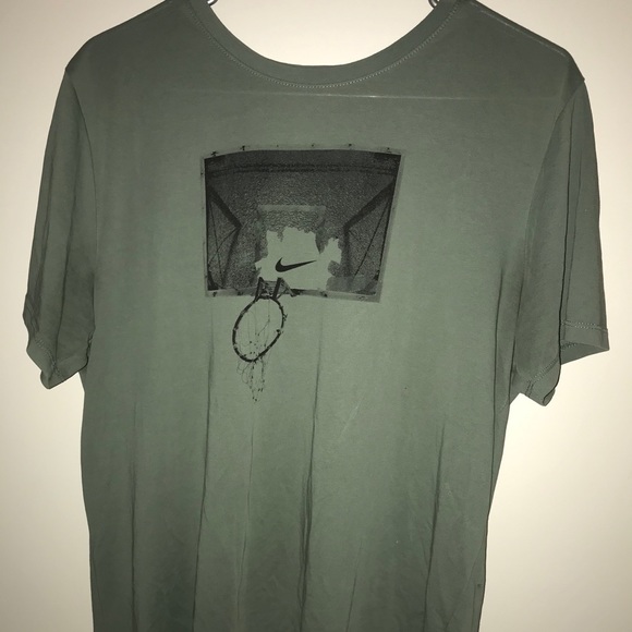 athletic cut men's shirts